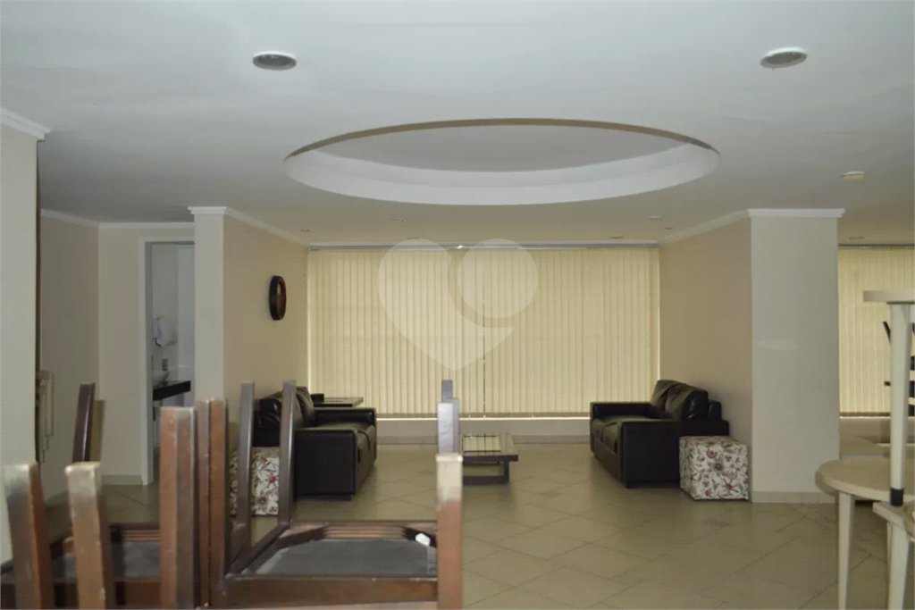 Apartamento à venda com 3 quartos, sendo 1 suíte,  em Vila Mariana, São Paulo, SP
