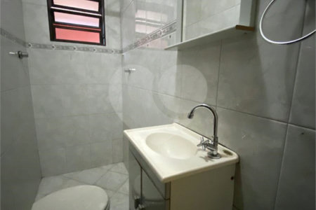 Casa à venda com 3 quartos, sendo 1 suíte, em Vila Valença, São Vicente, SP