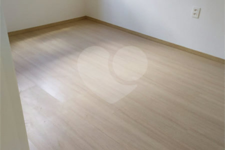 Apartamento à venda com 2 quartos em Cidade Mãe do Céu, São Paulo, SP