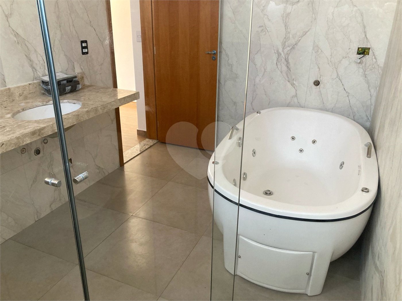 Casa à venda com 4 quartos, sendo 3 suítes,  no condomínio Reserva Granja Anita, Mogi das Cruzes - SP
