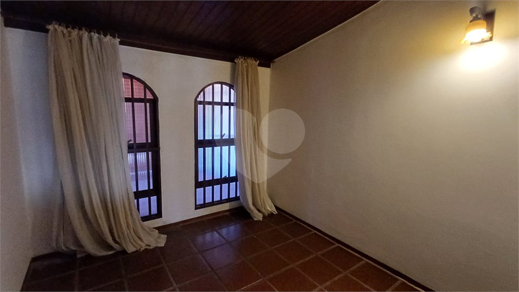 Sobrado à venda com 5 quartos, sendo 2 suítes,  em Parque Continental, São Paulo, SP
