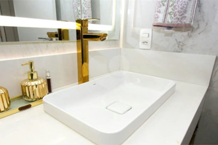 Apartamento à venda com 2 quartos, sendo 1 suíte, em Chácara Seis de Outubro, São Paulo, SP