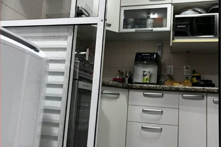 Casa à venda com 3 quartos, sendo 1 suíte, no condomínio Liberty Village, São Paulo - SP