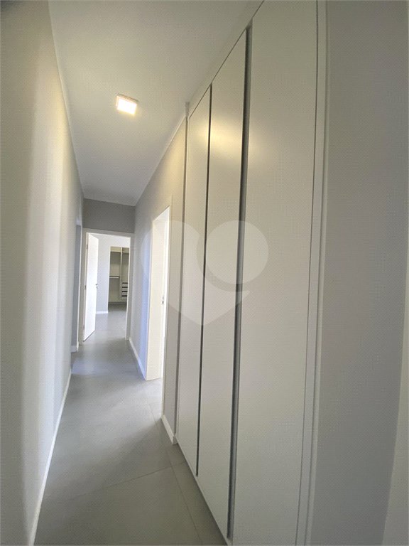 Casa à venda com 3 quartos, sendo 1 suíte, no condomínio Reserva Central Parque, Salto - SP