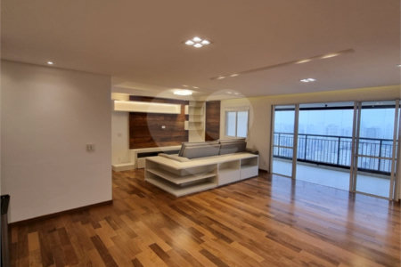 Apartamento à venda com 3 suítes em Santa Teresinha, São Paulo, SP