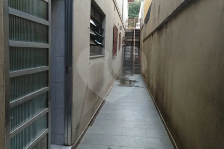 Sobrado à venda com 3 quartos, sendo 1 suíte, em Chora Menino, São Paulo, SP