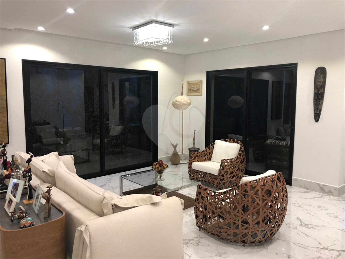 Casa à venda ou para alugar com 4 suítes no condomínio Residencial Tamboré 10, Santana de Parnaíba - SP