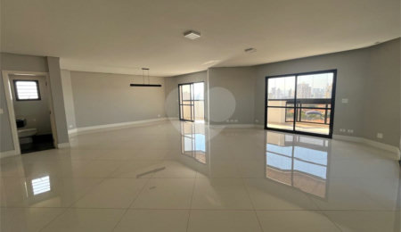 Apartamento à venda com 3 suítes no Centro, Sorocaba, SP