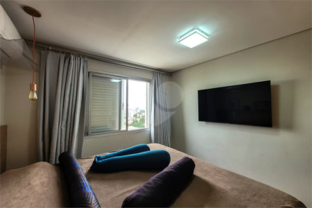 Apartamento à venda com 3 quartos, sendo 1 suíte,  em Vila Clementino, São Paulo, SP