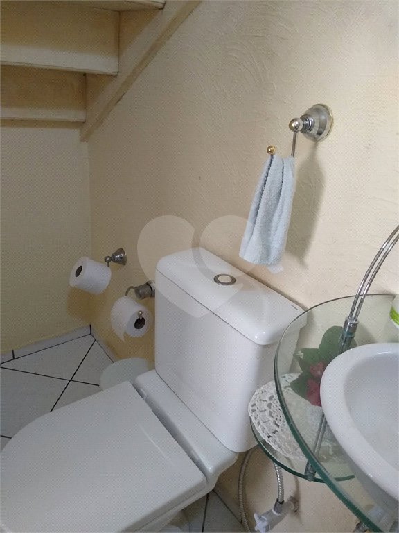 Sobrado à venda com 4 quartos, sendo 3 suítes,  em Vila Monumento, São Paulo, SP