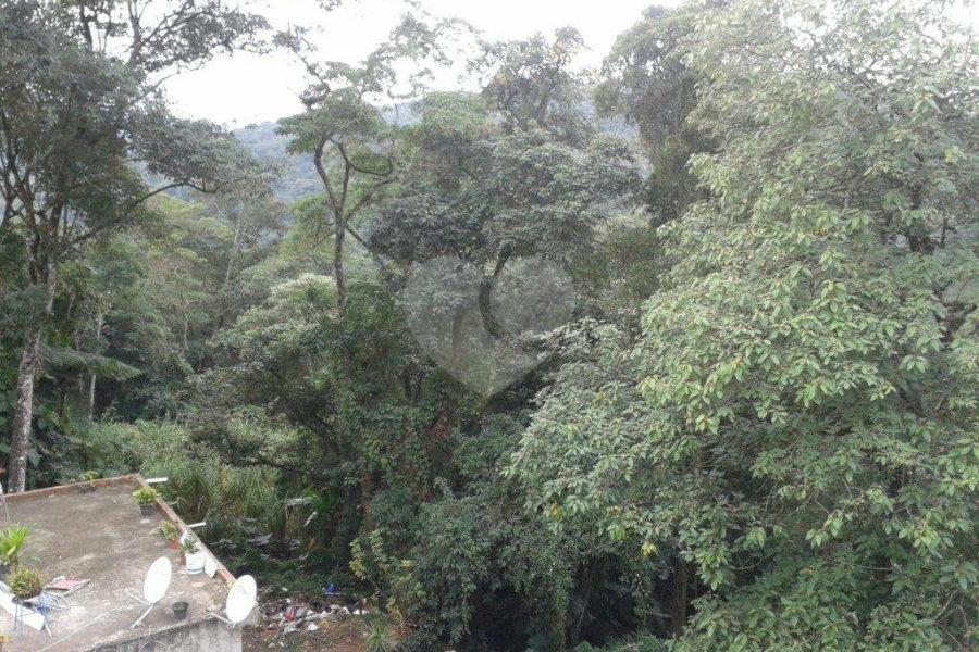 Casa à venda no condomínio Estrada Santa Ines,3250, Caieiras - SP