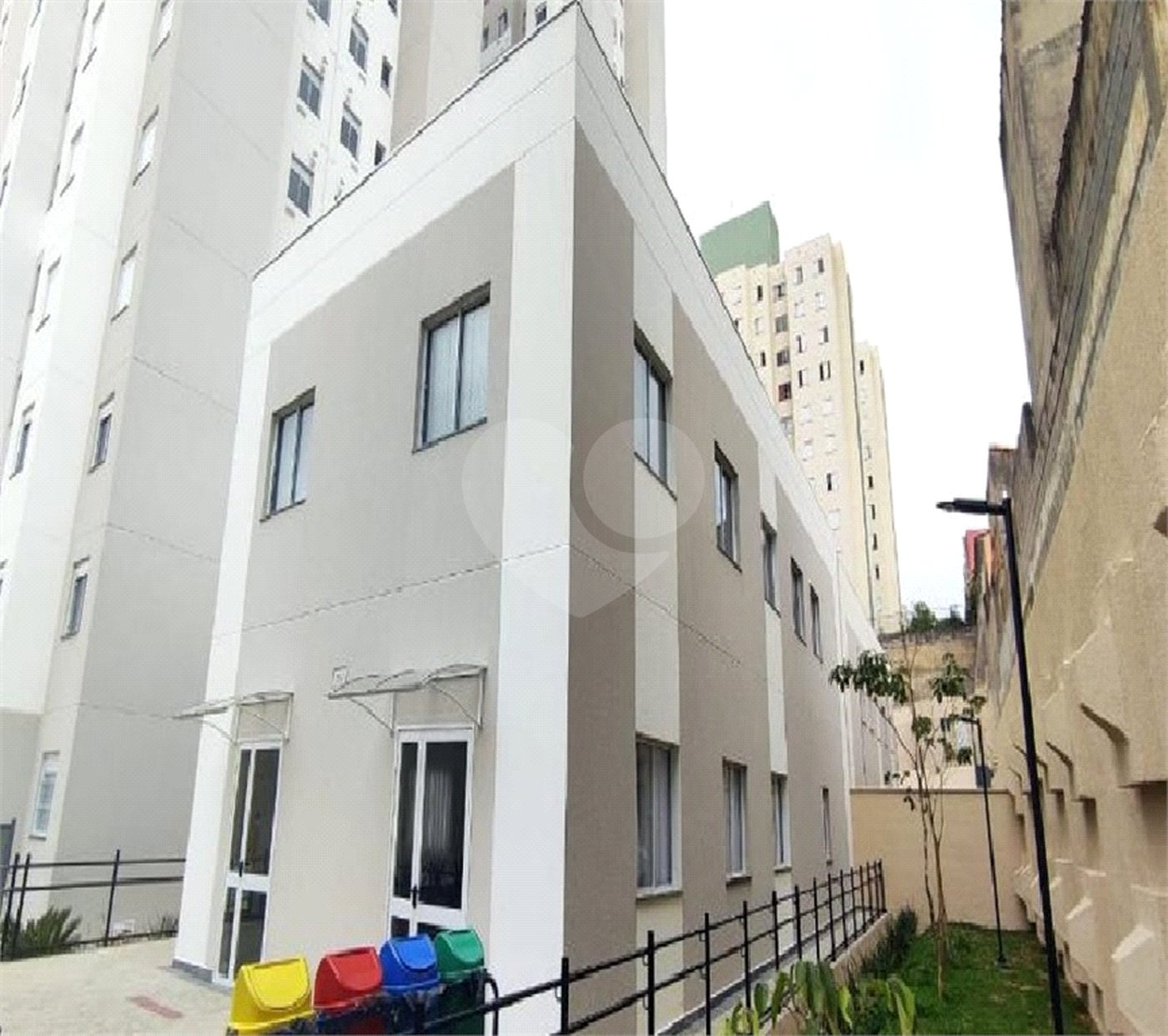 Apartamento à venda com 2 quartos em Vila Santo Antônio, Ferraz de Vasconcelos, SP