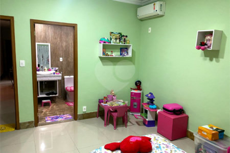 Casa à venda com 3 quartos, sendo 2 suítes, em Paciência, Rio de Janeiro, RJ