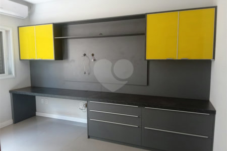 Casa à venda com 4 quartos, sendo 3 suítes,  no condomínio Residencial Montreal, São Carlos - SP