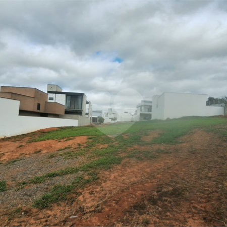 Terreno à venda no condomínio Helena Maria, Sorocaba - SP