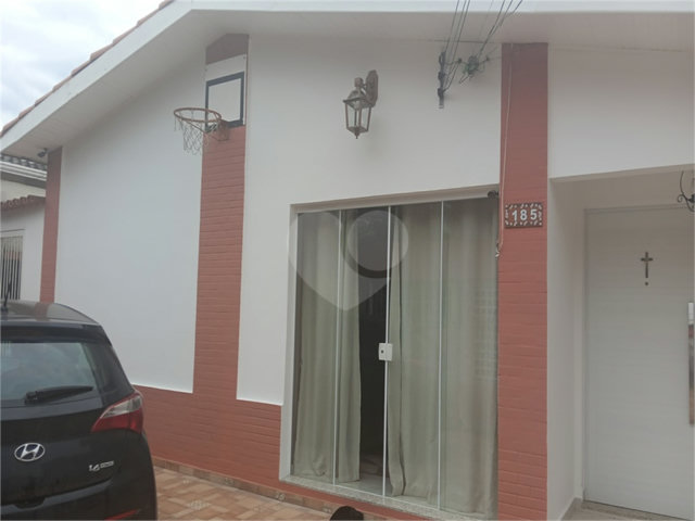 Casa para alugar com 5 quartos no Centro, Mairiporã, SP