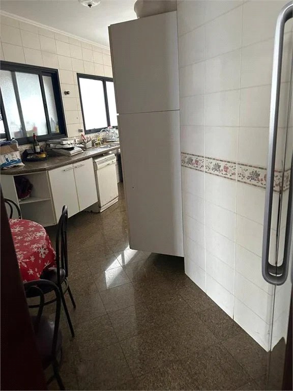 Apartamento para alugar com 4 quartos, sendo 2 suítes, em Real Parque, São Paulo, SP