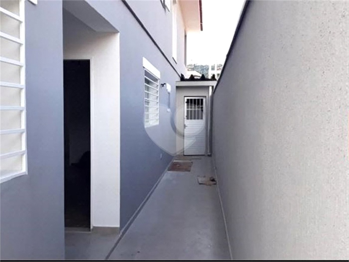 Sobrado à venda com 4 quartos, sendo 3 suítes,  em Tremembé, São Paulo, SP