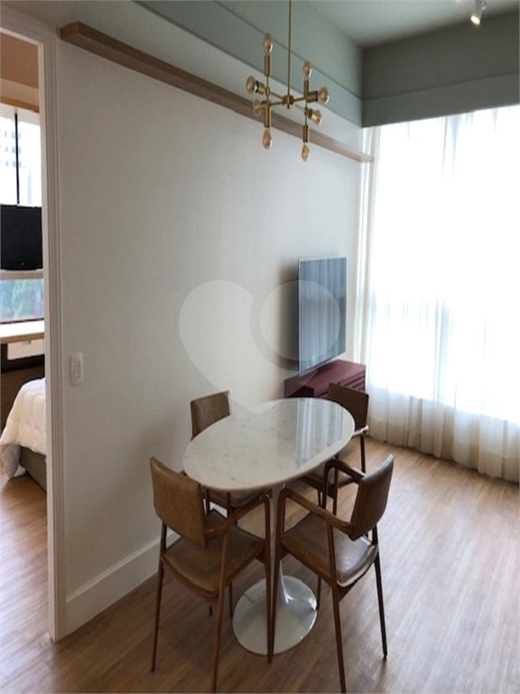 Flat à venda com 1 suíte em Santana, São Paulo, SP