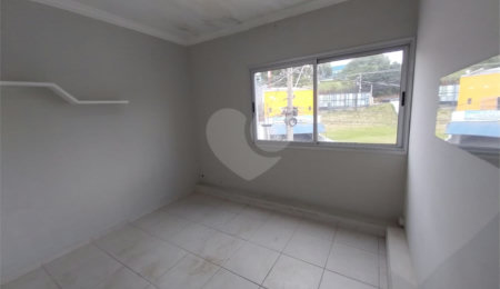 Salão para alugar em Parque Niero, Louveira, SP