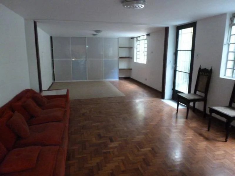Casa Térrea à venda com 3 quartos, sendo 1 suíte,  em Caxingui, São Paulo, SP
