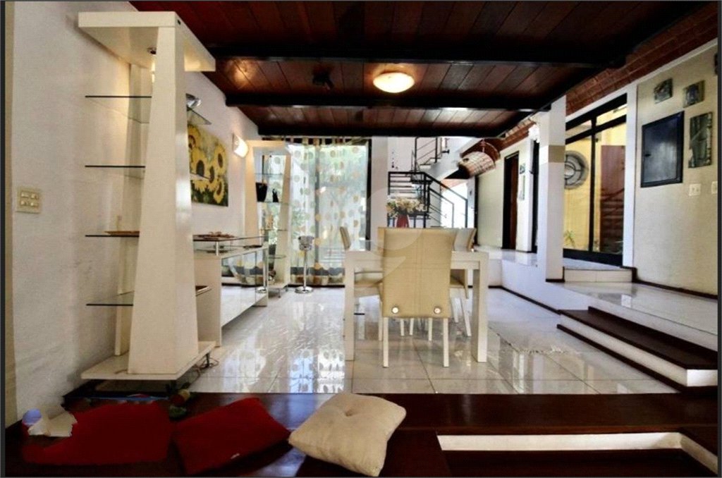 Casa à venda ou para alugar com 4 quartos, sendo 2 suítes, em Brooklin, São Paulo, SP