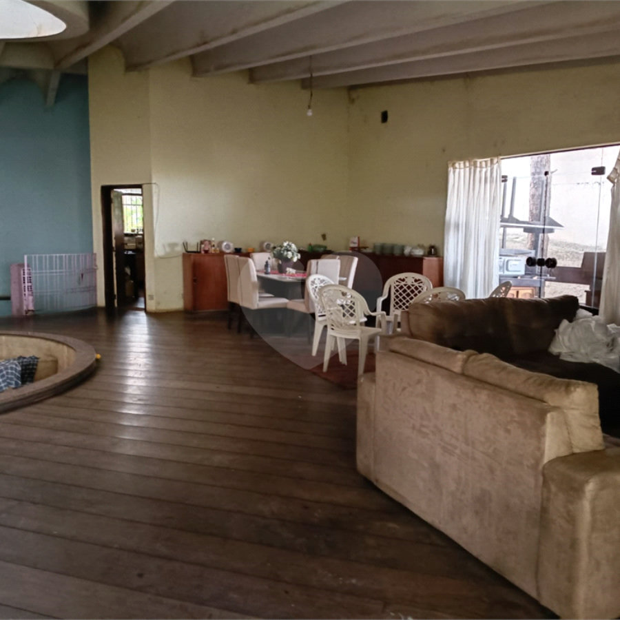 Casa para alugar com 4 suítes em Vila Carmosina, São Paulo, SP