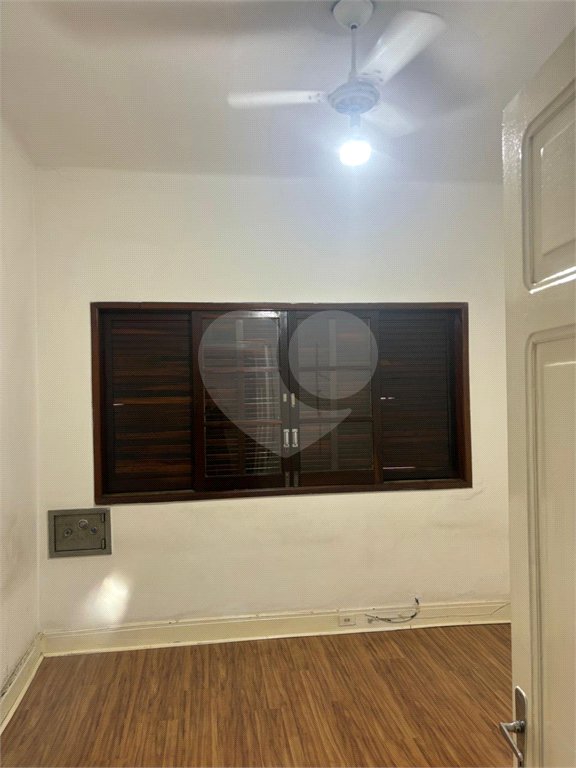 Casa à venda com 3 quartos, sendo 1 suíte, em Belenzinho, São Paulo, SP