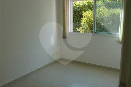 Casa para alugar com 4 quartos, sendo 2 suítes, no condomínio Mont Serrat, Salto - SP
