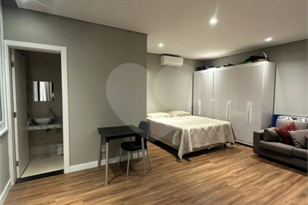 Casa à venda com 4 quartos, sendo 2 suítes, no condomínio Residencial Parque Esplanada, Votorantim - SP