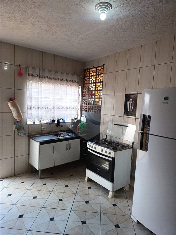 Casa à venda com 3 quartos, sendo 1 suíte,  em Jardim Santa Mônica, São Paulo, SP