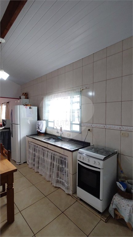 Casa à venda com 3 quartos, sendo 1 suíte, em Vila Santa Helena, Atibaia, SP