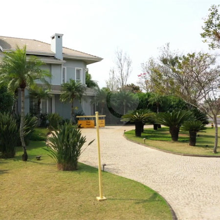 Casa à venda com 5 suítes no condomínio Moradas São Luiz, Salto - SP