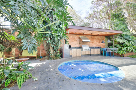 Casa Térrea à venda com 3 quartos, sendo 1 suíte, em Alto da Boa Vista, São Paulo, SP