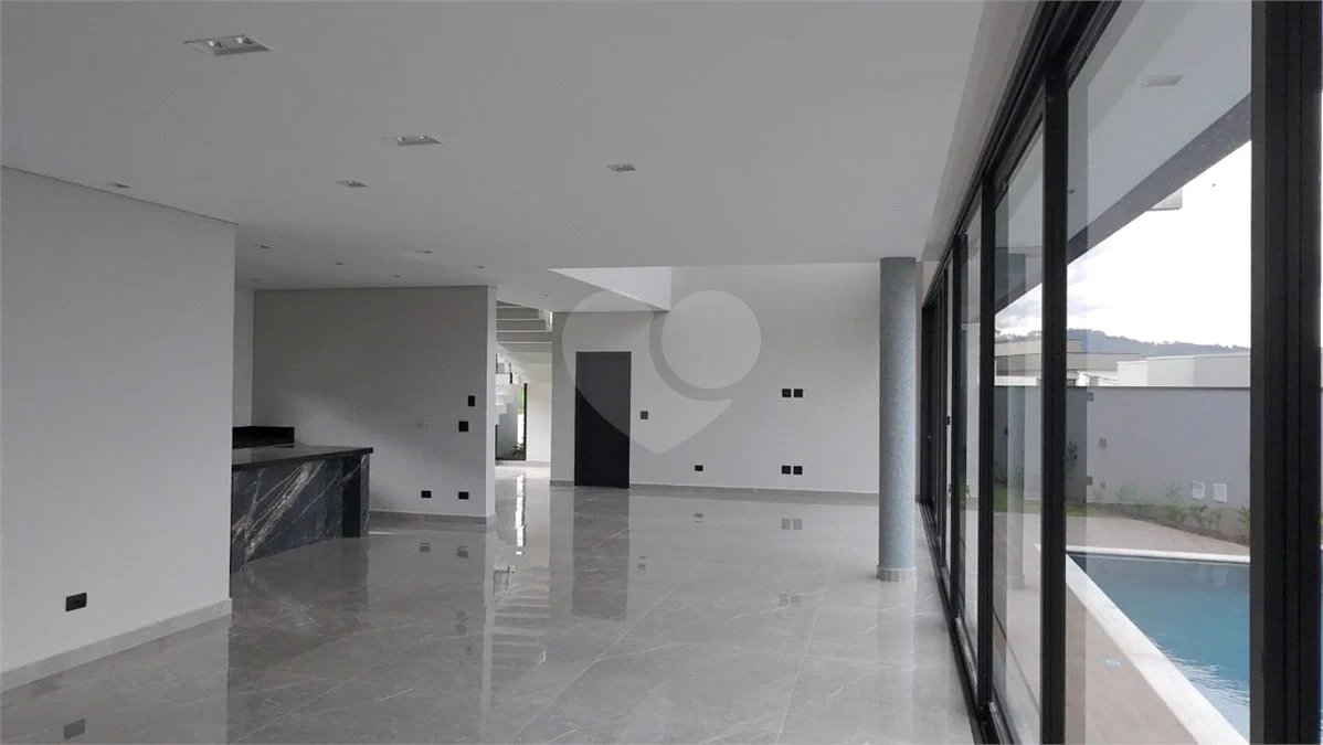 CASA ALTO PADRÃO | 5 SUÍTES | CONDOMÍNIO CLUBE – ATIBAIA
