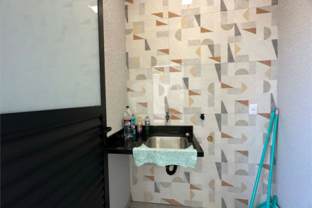 Casa à venda com 3 quartos, sendo 1 suíte, em Vila Carolina, Itapetininga, SP