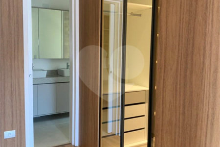 Casa à venda com 4 suítes no condomínio La Reserva Ii, Atibaia - SP