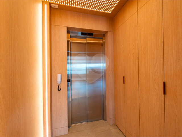 Apartamento à venda com 3 suítes em Aclimação, São Paulo, SP