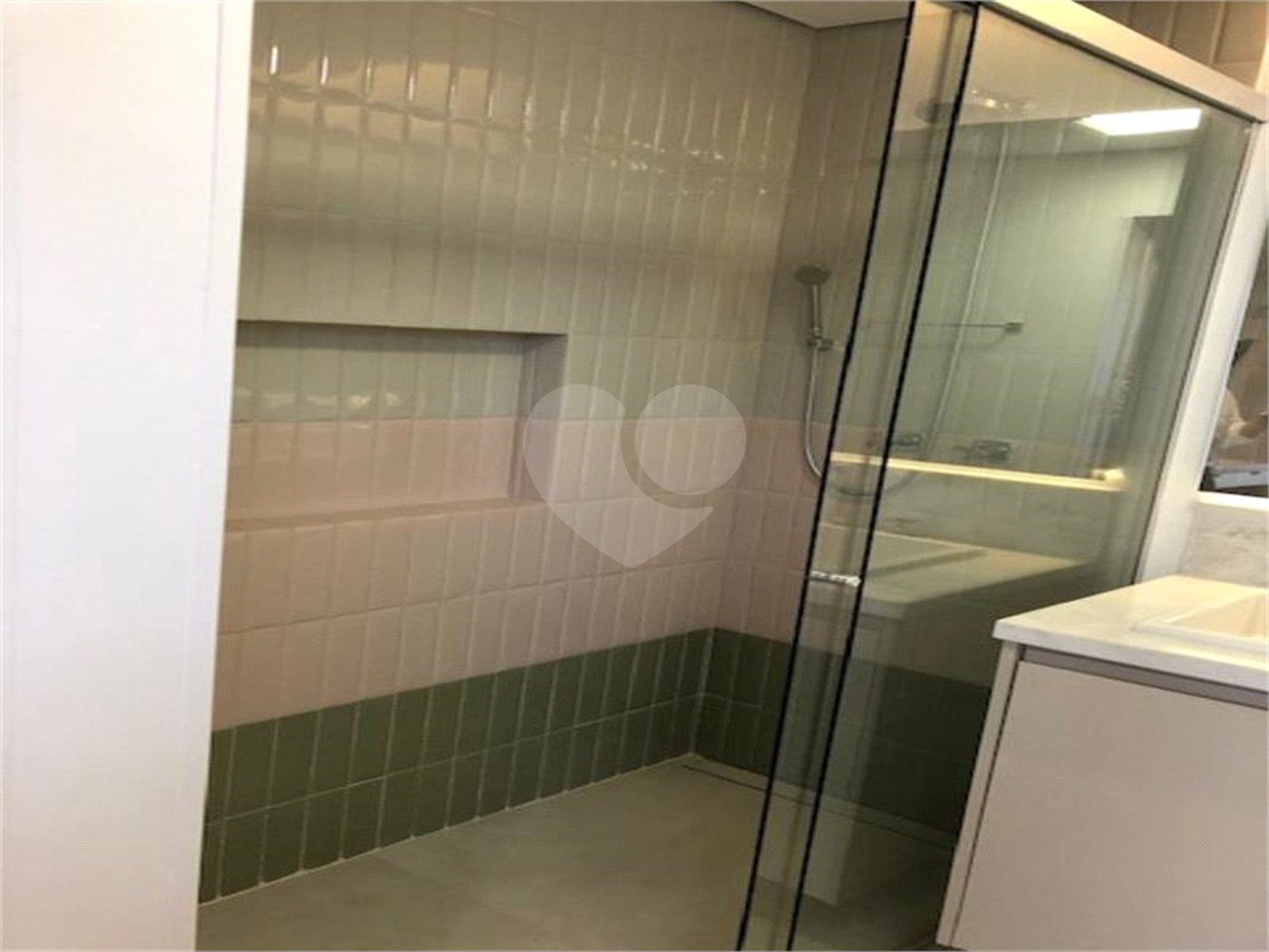 Flat à venda com 1 suíte em Santana, São Paulo, SP