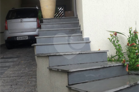Casa Térrea à venda com 3 quartos, sendo 2 suítes, em Parque Vitória, São Paulo, SP