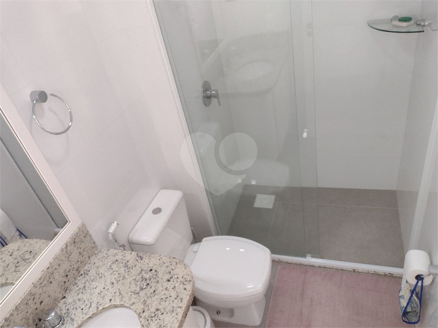 Apartamento à venda com 3 quartos, sendo 1 suíte, em Jurerê, Florianópolis, SC