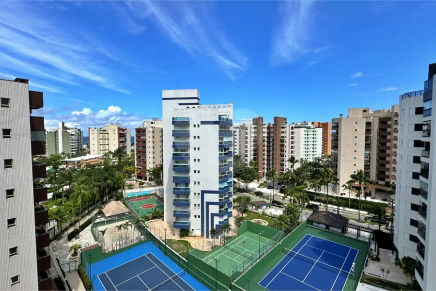 Apartamento à venda com 3 quartos, sendo 1 suíte,  em Riviera de São Lourenço, Bertioga, SP