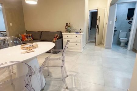 Apartamento com 2 dormitórios à venda, 76 m² por R$ 365.000,00 - Vila Júlia - Guarujá/SP