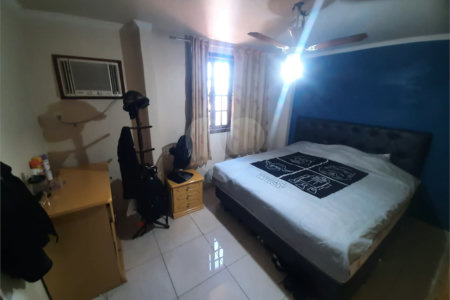 Casa à venda com 4 suítes em Santa Cruz, Rio de Janeiro, RJ