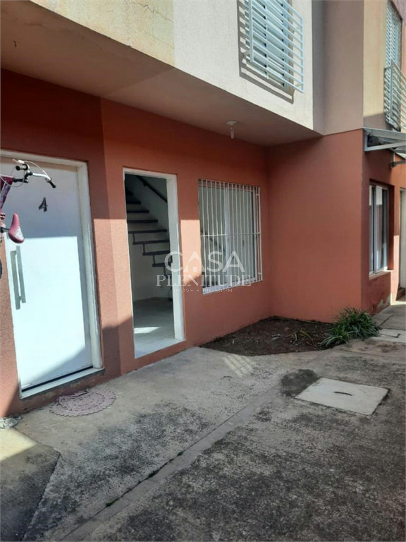 Casa em condomínio à venda com 2 quartos em Jardim Karolyne, Votorantim, SP