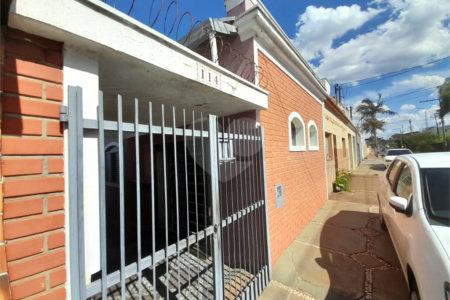 Casa à venda na Rua José Bonifácio - Vila Prado, São Carlos