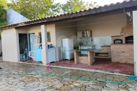 Sobrado à venda com 4 quartos, sendo 1 suíte, em Nova Itatiba, Itatiba, SP