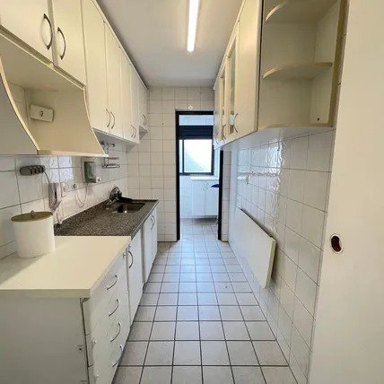 Apartamento à venda com 3 quartos, sendo 1 suíte, 2 vagas no Jardim Ester