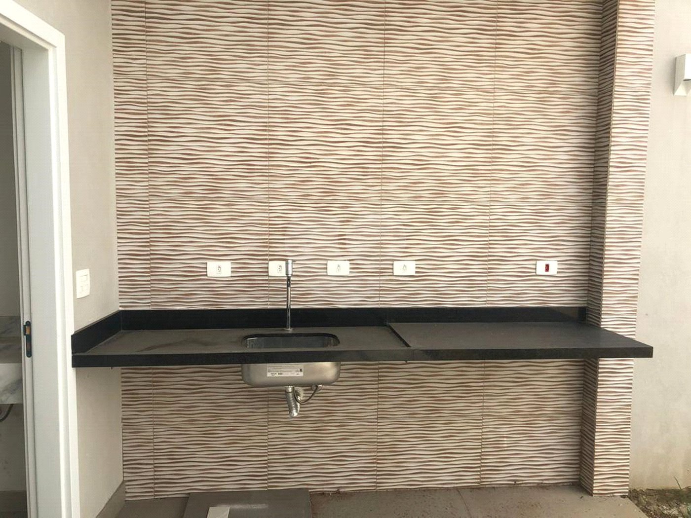 Sobrado à venda com 3 suítes em Bosque da Saúde, São Paulo, SP