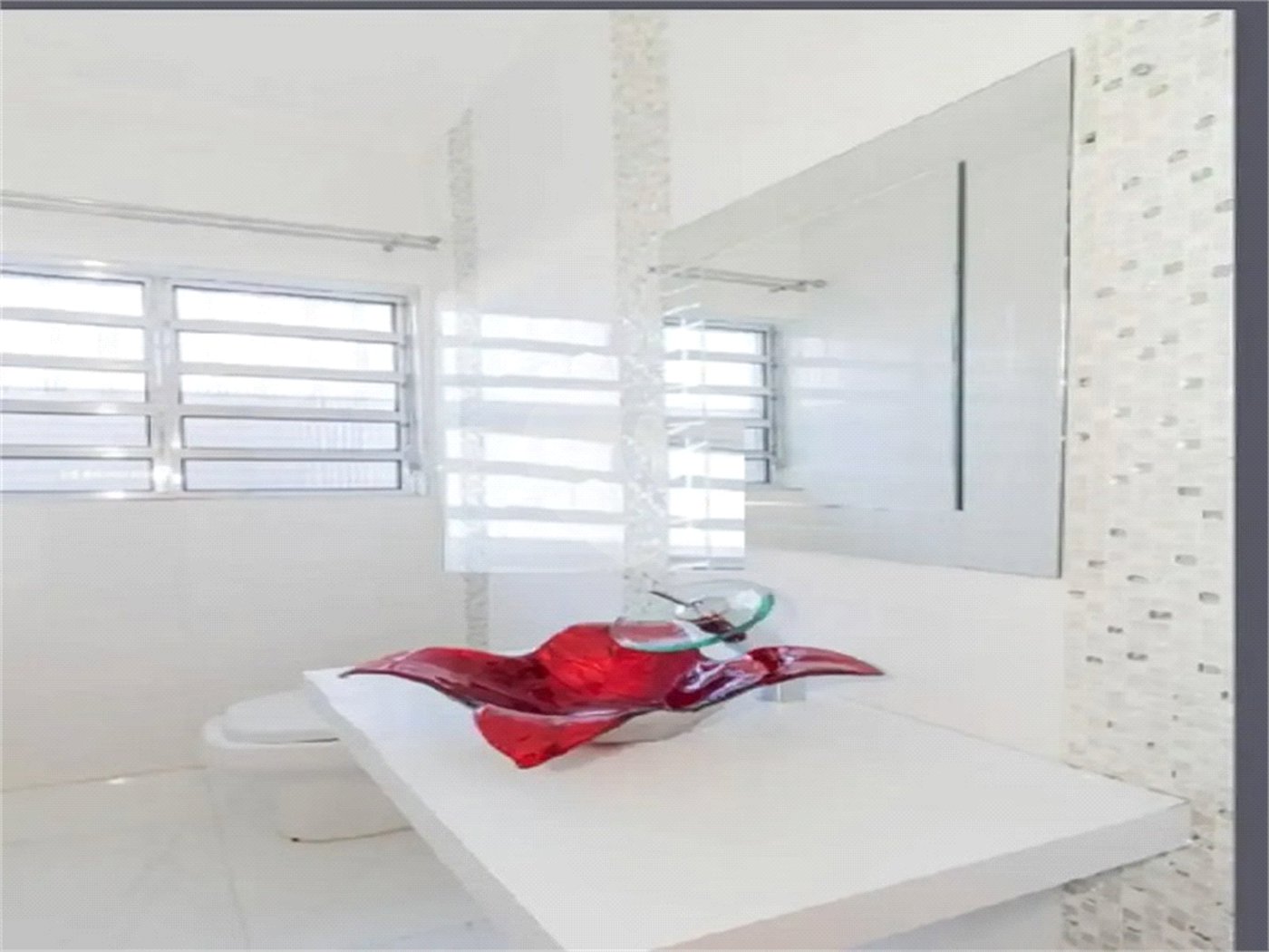 Casa à venda com 3 quartos, sendo 1 suíte, em Vila Maria, São Paulo, SP